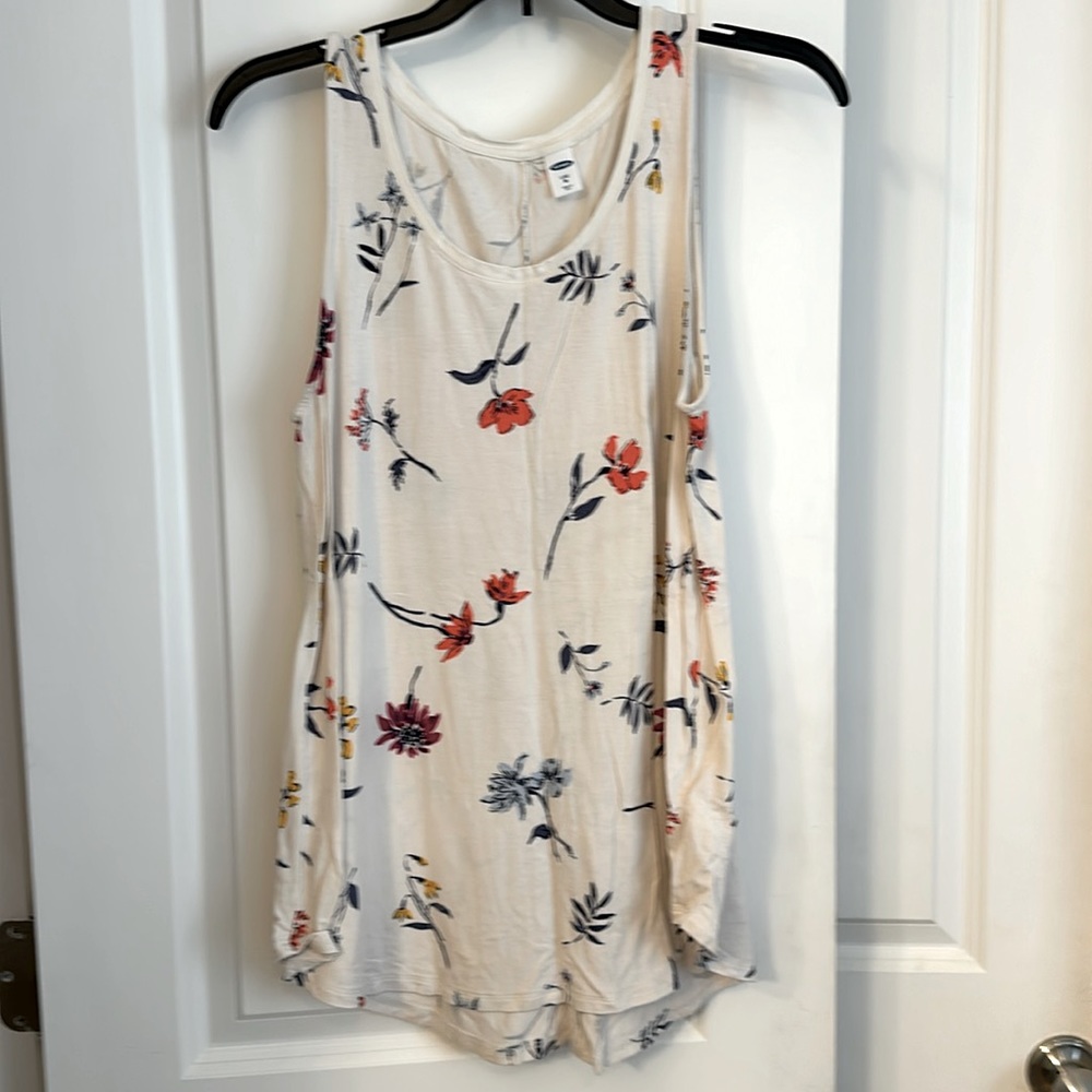 Ladies casual tank top
